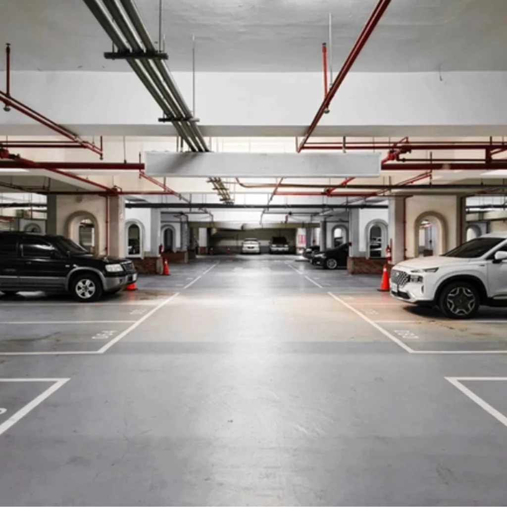 Parking garage
